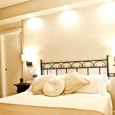 Hotel Ferro Di Cavallo Pavullo nel Frignano Buitenkant foto