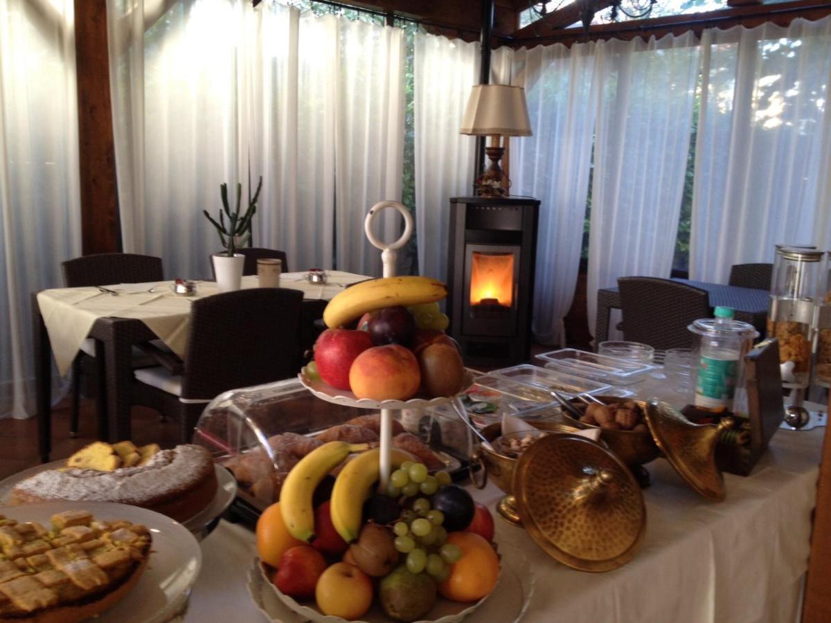 Hotel Ferro Di Cavallo Pavullo nel Frignano Buitenkant foto
