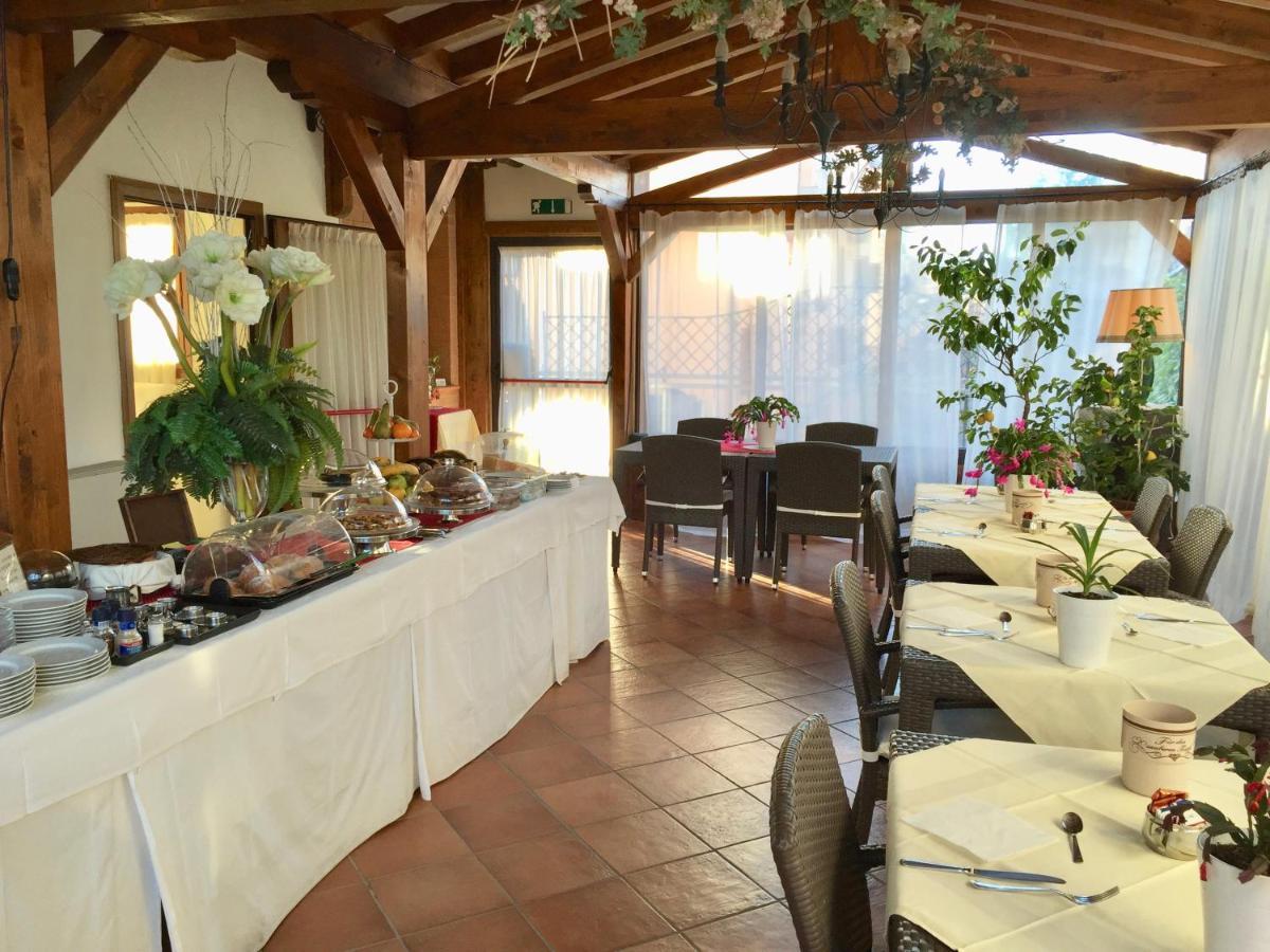 Hotel Ferro Di Cavallo Pavullo nel Frignano Buitenkant foto